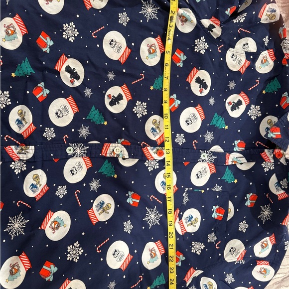 Disney Star Wars Snow-globe Christmas Short Sleeve Button Up Shirt - Picture 9 of 12